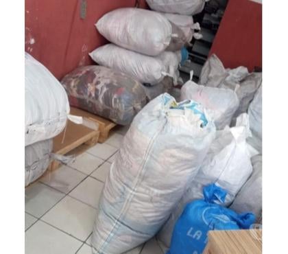 Roupas e Acessórios São Bernardo do Campo Grande Sao Paulo SP - Fotos para KIT BRECHÓ - INTERMEDIÁRIO 3.340 PEÇAS