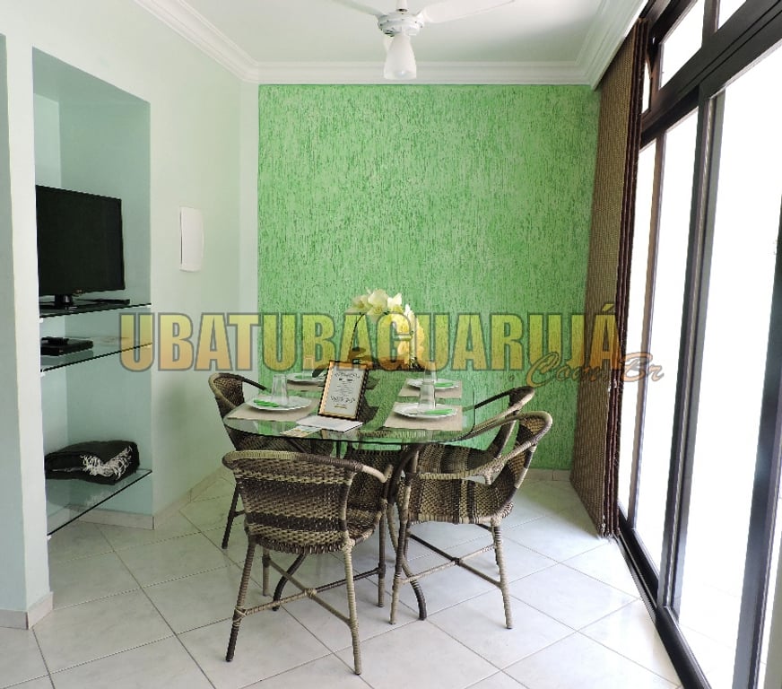 Aluguel temporada Guaruja SP - Fotos para Lindo Apto com 2 Quartos na Praia da Enseada Guarujá