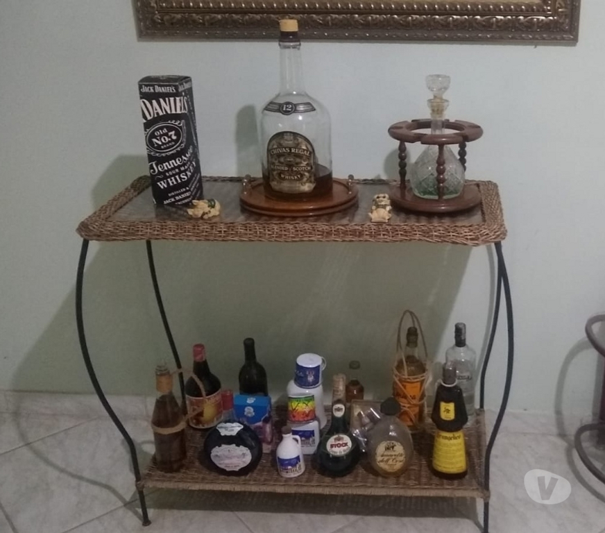 Venda Móveis Ponta Grossa PR - Fotos para Aparador em Junco com Vidro sobre a base superior e Junco