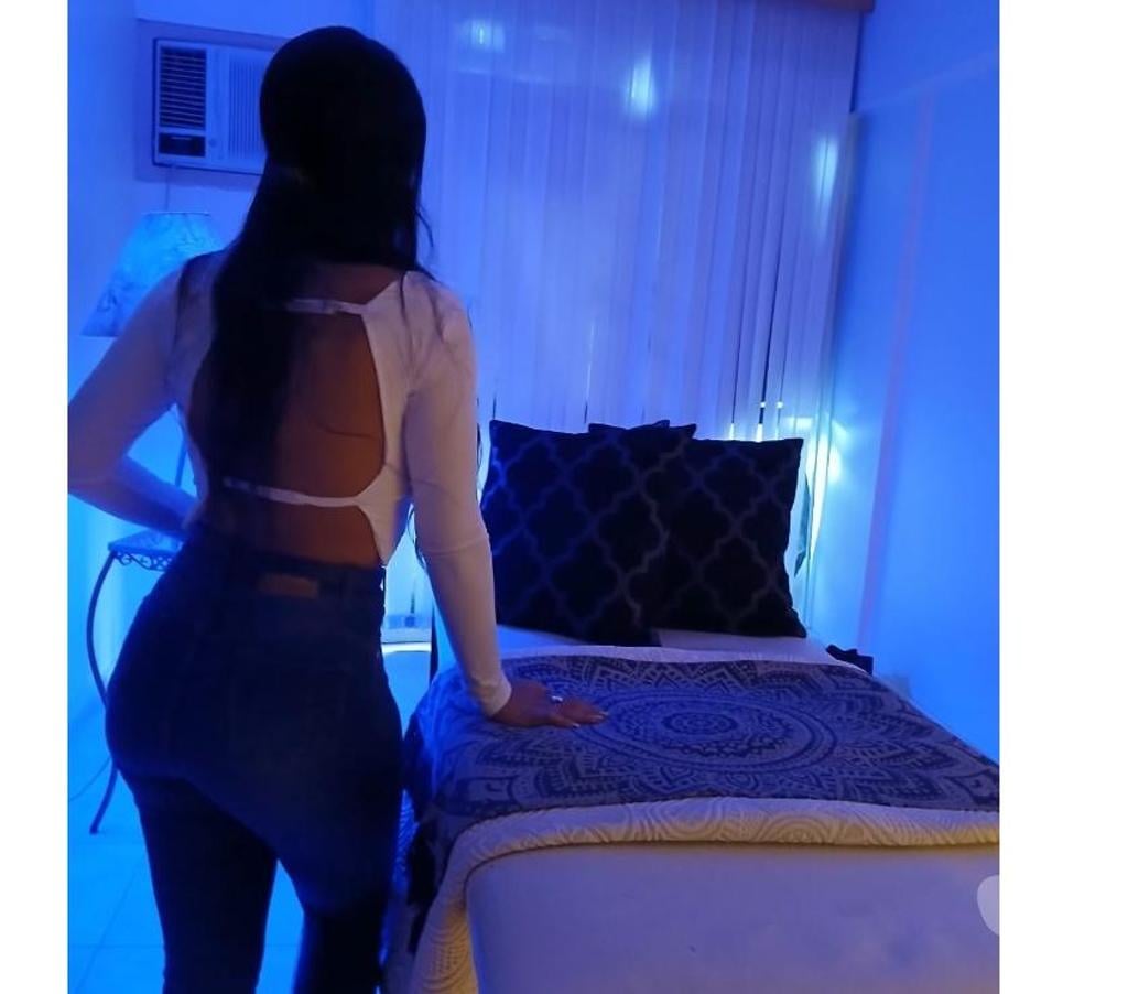 Garotas de programa Florianopolis SC Centro Florianopolis - images_alt_text Amiguinhas da ilha, Massagem tântrica, relaxante e anal