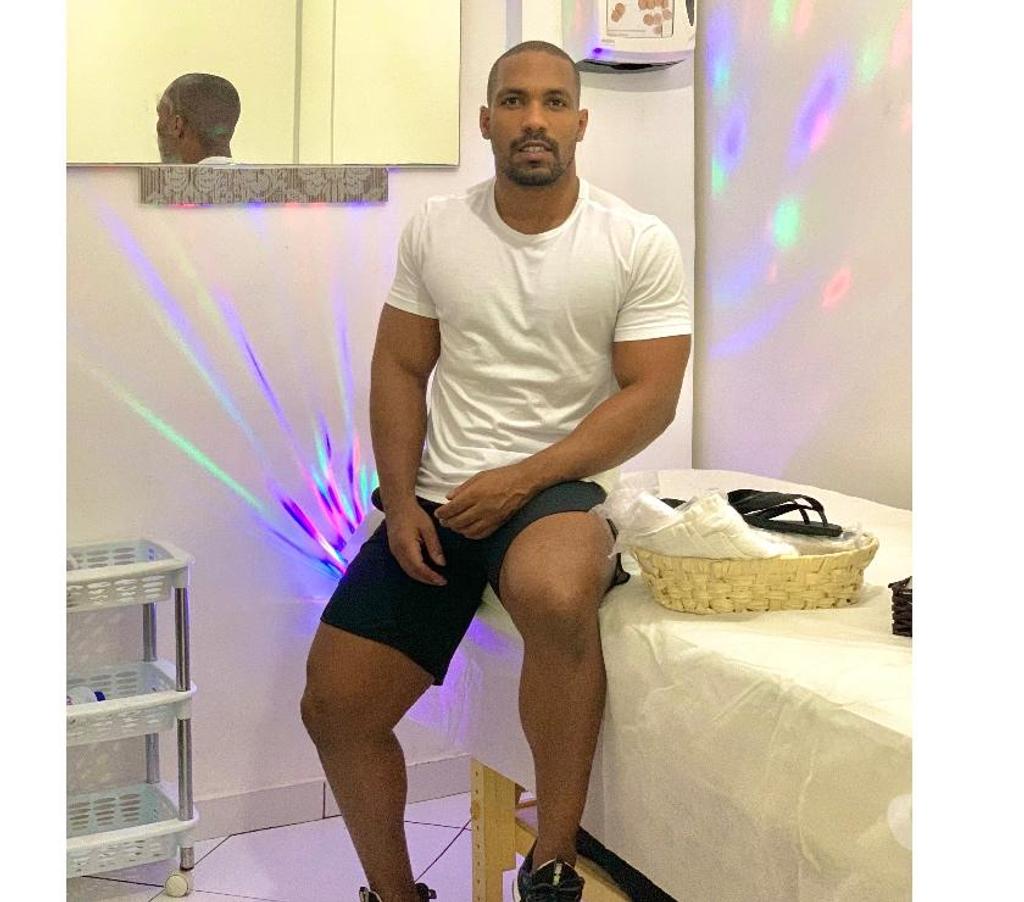 Acompanhantes masculinos Rio de Janeiro RJ Madureira - Fotos para Léo Massoterapeuta profissional