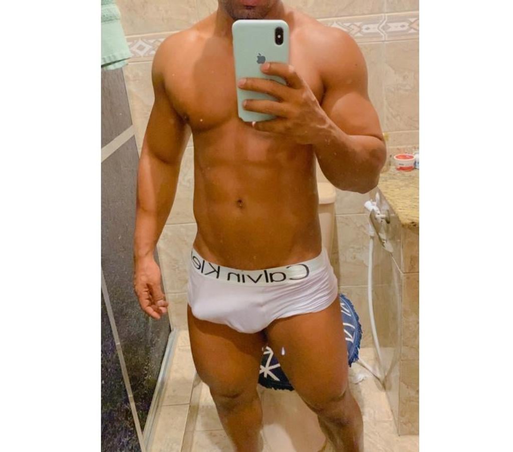 Acompanhantes masculinos Rio de Janeiro RJ Madureira - Fotos para Léo Massoterapeuta profissional