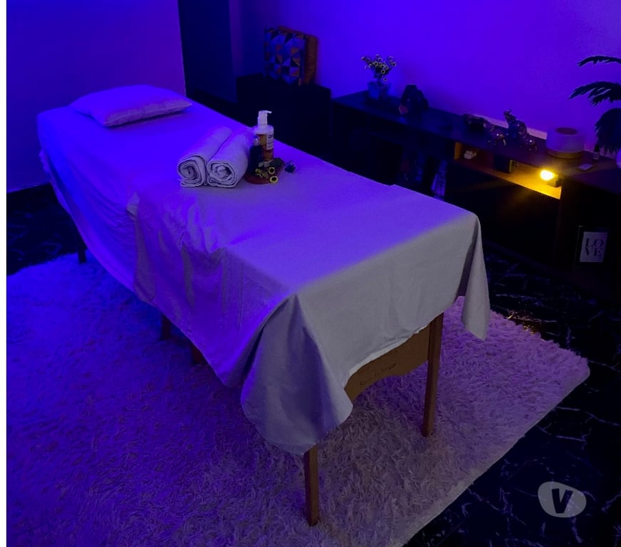 Acompanhantes masculinos Rio de Janeiro RJ Jacarepaguá - Fotos para Com local Massagem Tântrica Naturista e finalização