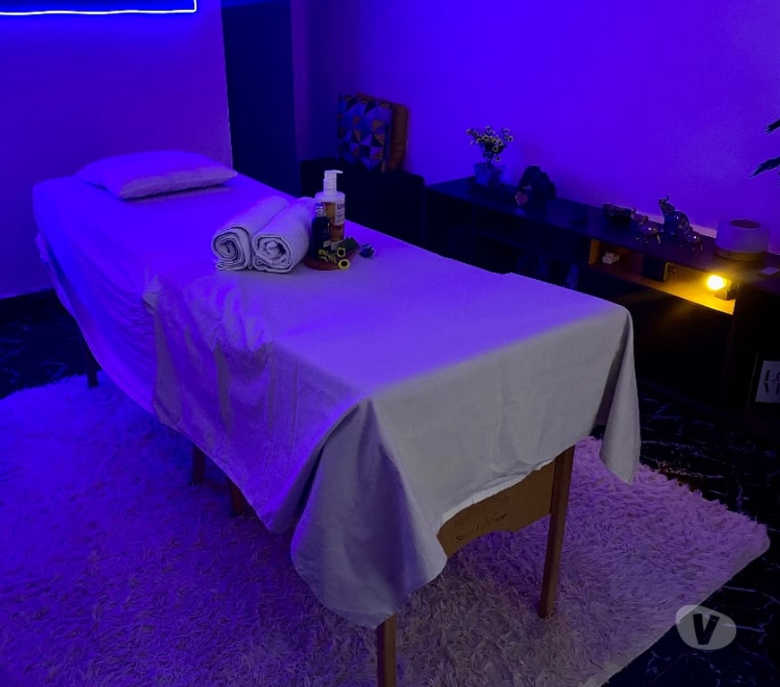 Acompanhantes masculinos Rio de Janeiro RJ Jacarepaguá - Fotos para Com local Massagem Tântrica e Nuru com finalização