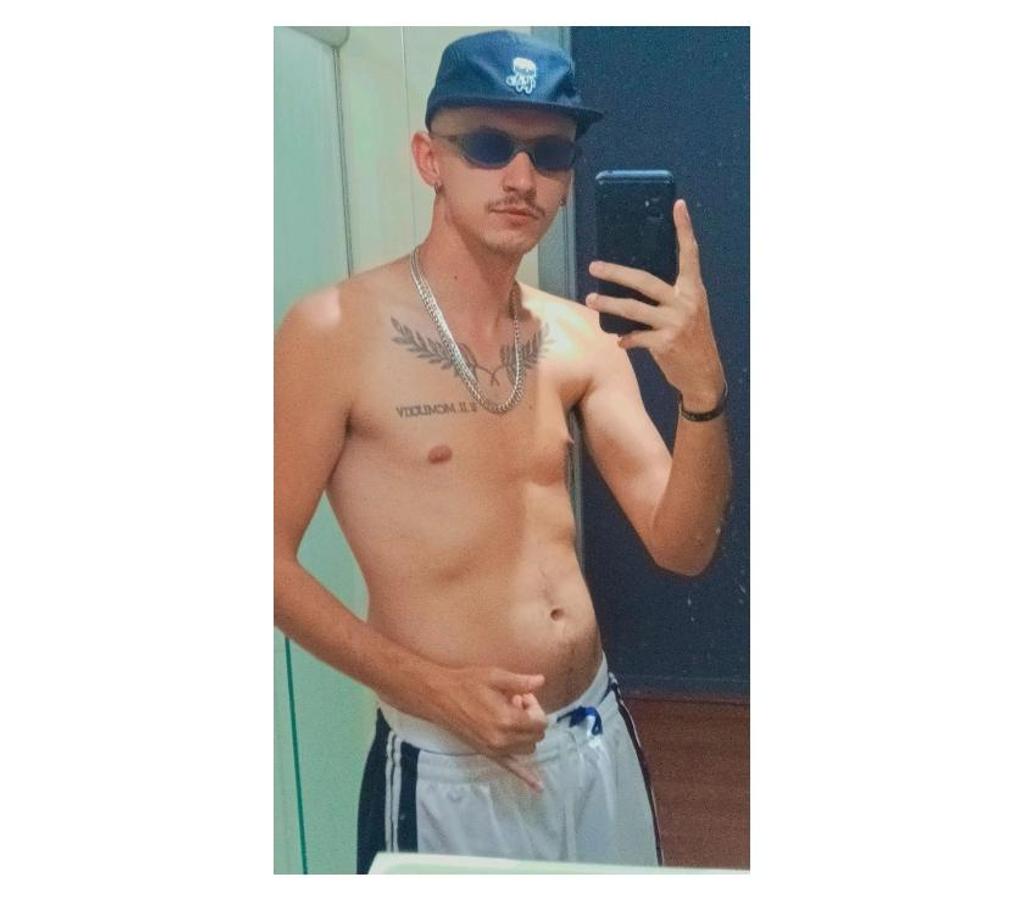 Acompanhantes masculinos Taubate SP - Fotos para Maike ATV 🍆