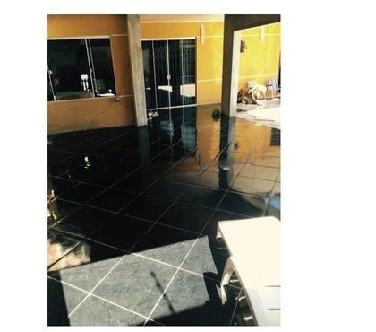 Casas para comprar - Fotos para Casa em Colombo C4 quartos SuiteHidro dupla,Piscina linda