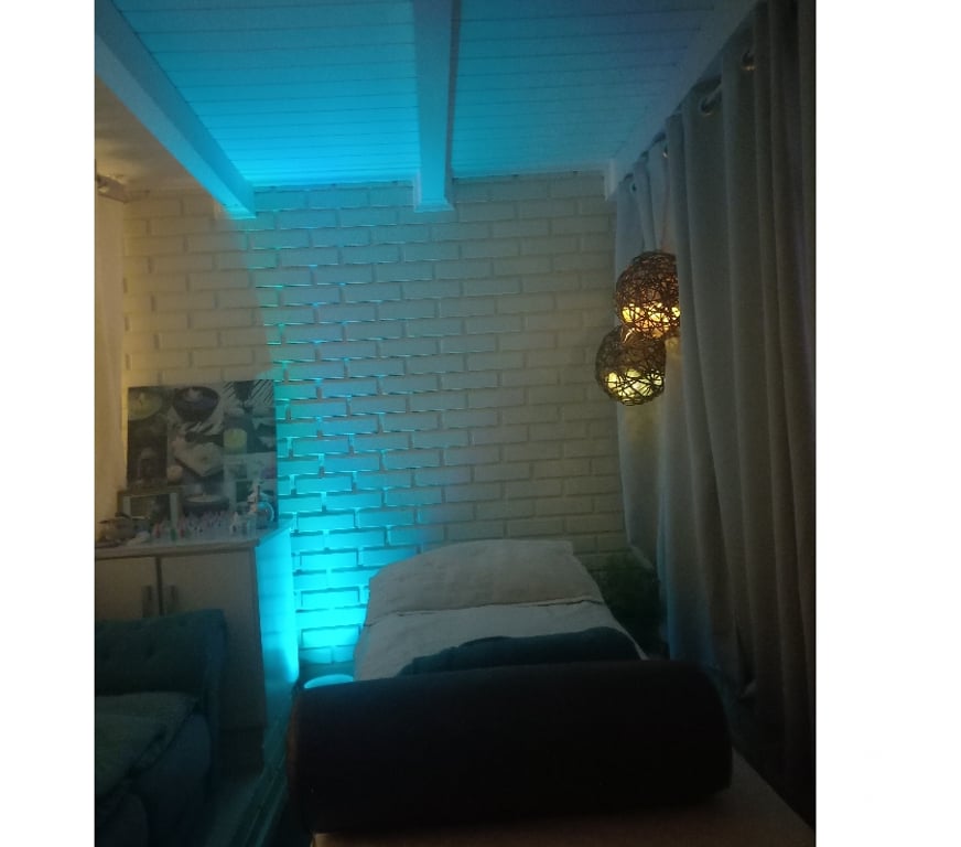 Bem-Estar - Saúde - Beleza Curitiba PR Matriz - Fotos para Massagem com frequência é saudavel. Vem se refazer !