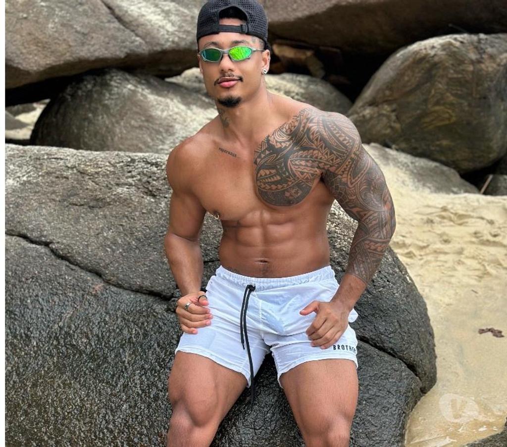 Acompanhantes masculinos Sao Paulo SP Bela Vista - images_alt_text Bruno Black. Atv dotado!