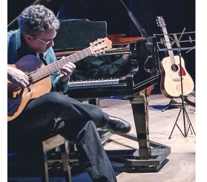 Aulas Música - Teatro - Dança Centro Florianopolis Florianopolis SC - Fotos para Aulas particulares de Violão, PianoTeclado, Flauta e Canto.