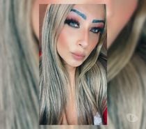 ANA JULIA LOIRA SILICONADA COMPLETA ATENDO SOZINHA