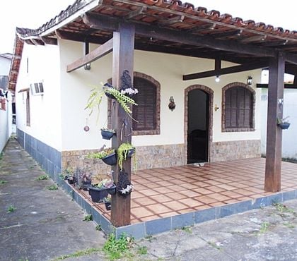 Casas para comprar - Fotos para Casa no Centro de Ponta Negra-Maricá.Porteira Fechada