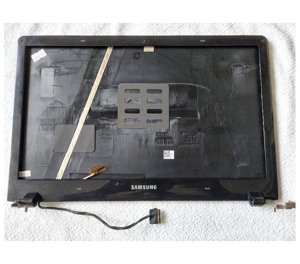 Computador Praia Grande SP - Fotos para Tampa da Tela Preta Azulada 270E5K - Completa