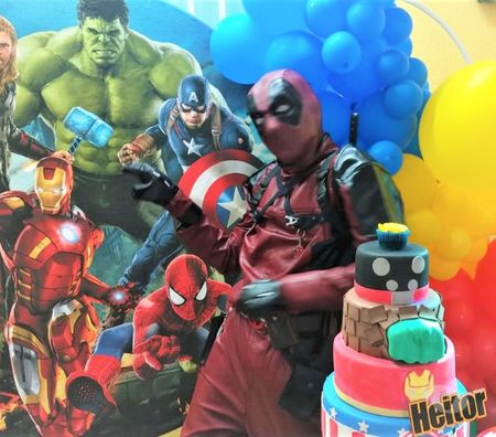 Serviços para eventos Sao Paulo SP Mooca - Fotos para Deadpool cover personagens vivos festa infantil