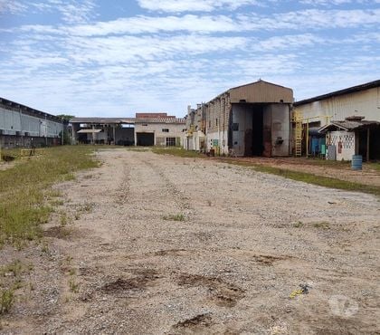 Aluguel Loja - images_alt_text Galpão Industrial para pinturas de riser.