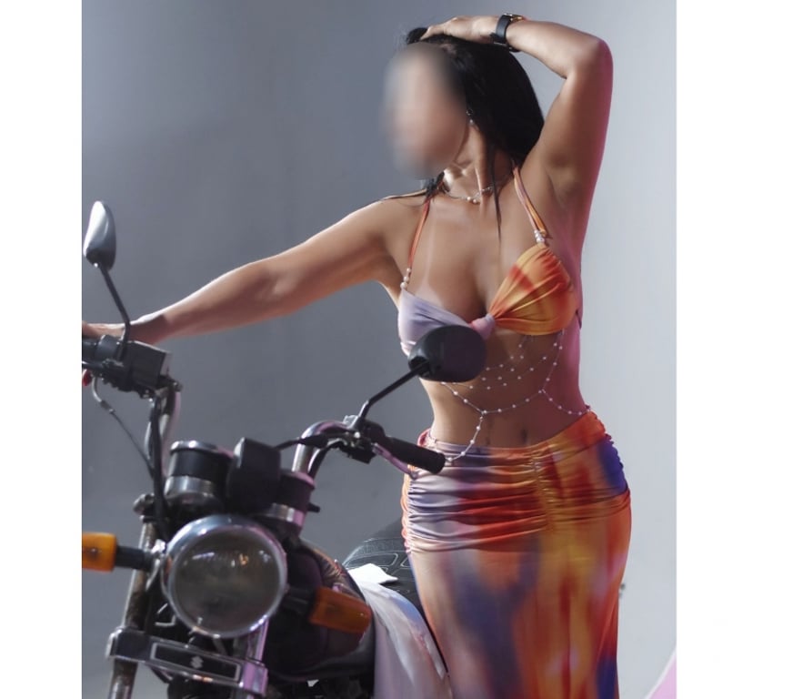 Garotas de programa Porto Alegre RS Porto Alegre Norte - Fotos para Indiazinha massagista