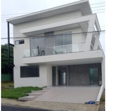 Casas a venda - Fotos para Bela Mansão no Cond. Renaissance com energia Solar