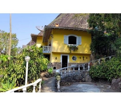 Casas para comprar - images_alt_text BONITA CASA NO RETIRO EM ÓTIMA RUA SEM SAÍDA