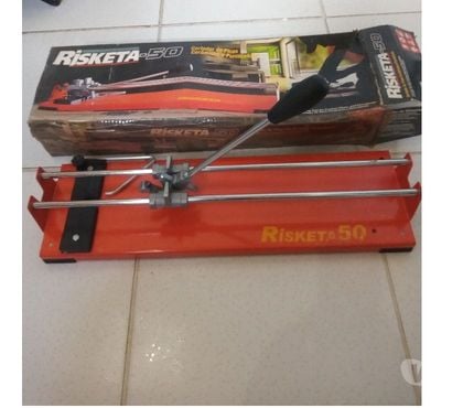 Venda Equipamentos Lagoa Santa Grande BH MG - Fotos para Vende-se uma máquina de cortar pisos e porcelanato nova!