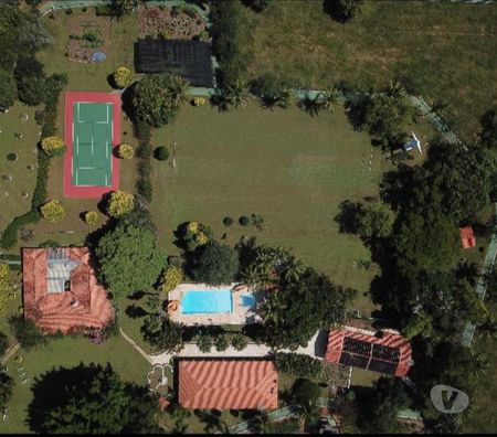 Fazendas - Sitios à venda Tatui SP - Fotos para Espetacular Sítio.Porteira Fechada c 6 Alqueires.Maravilha!