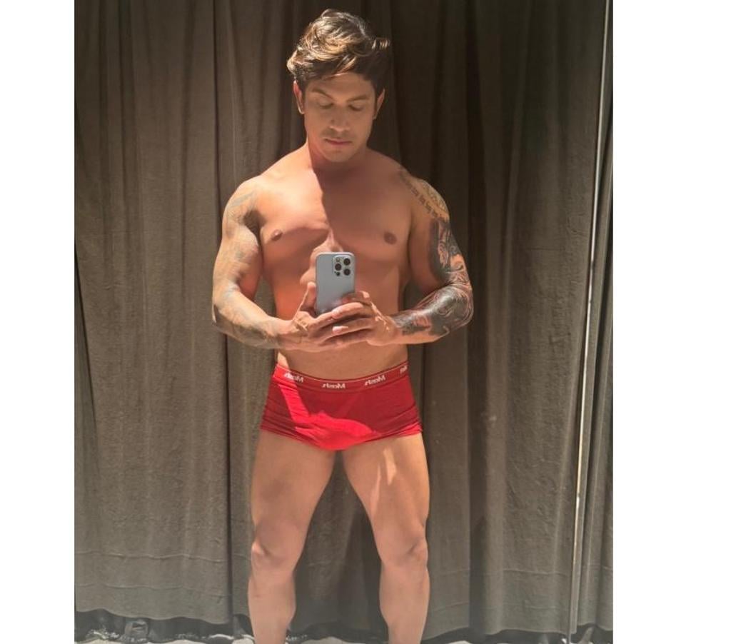 Acompanhantes masculinos Curitiba PR Matriz - Fotos para Boy MASSO TÂNTRICA BOYTOPBOY