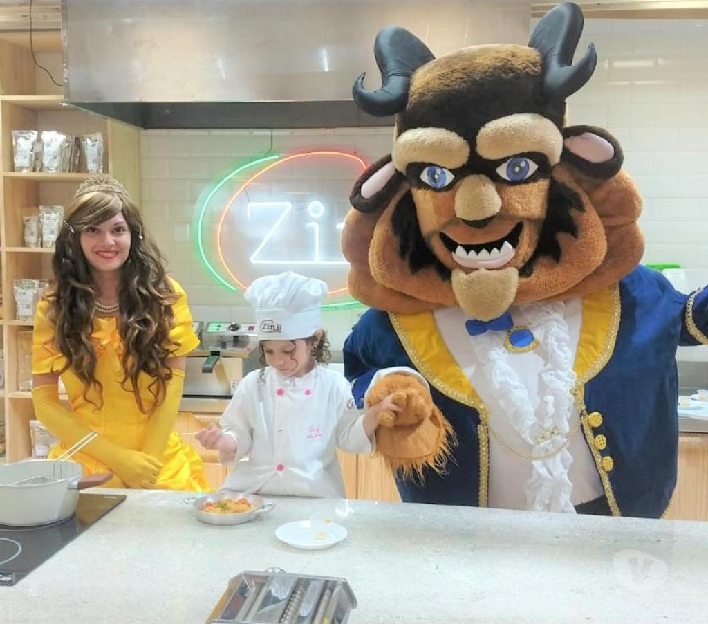 Serviços para eventos Sao Paulo SP Mooca - Fotos para Princesa Bela e Fera cover personagens vivos