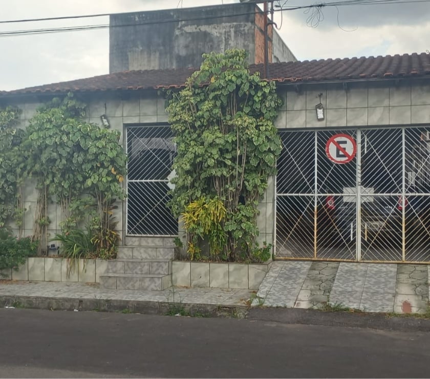 Bela casa no Conj. Galiléia I - Nova Cidade