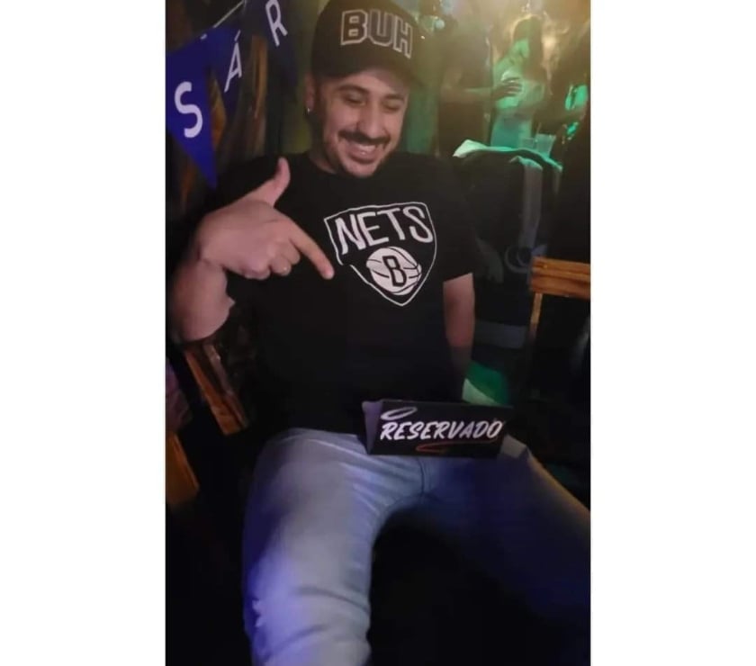 Acompanhantes masculinos Matriz Curitiba PR - Fotos para Massoterapeuta Alex 32 anos