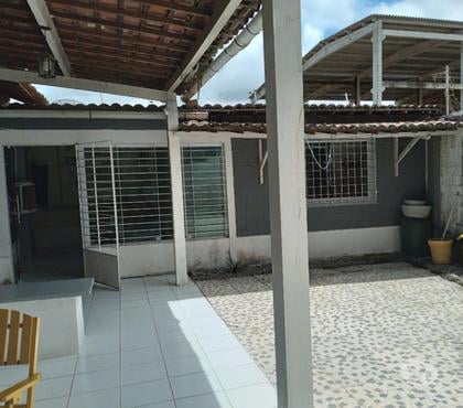 Casas a venda - Fotos para Casa 04 qts 01 St ( para morar)