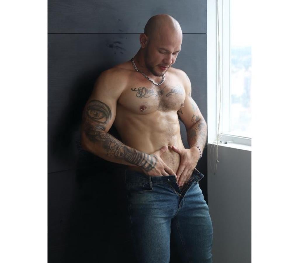 Acompanhantes masculinos Sao Jose do Rio Preto SP - Fotos para Harald MASSOTERAPEUTA PROFISSIONAL DOT