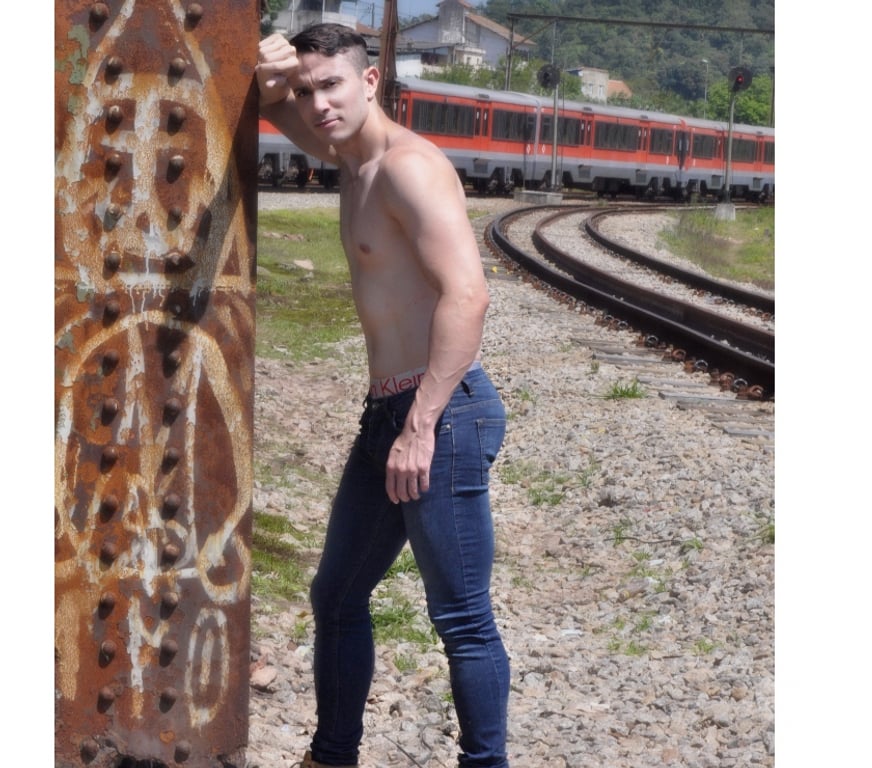 Acompanhantes masculinos Sao Paulo SP República - Fotos para Diego Alcântara Acompanhante e Masso