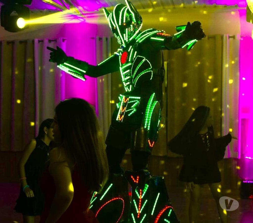 Serviços para eventos Sao Paulo SP Ipiranga - Fotos para Animação Robo Led evento porta loja festa infantil
