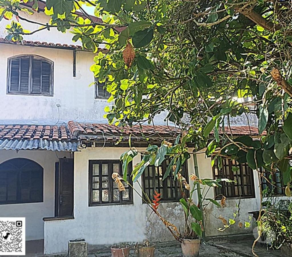 Apartamentos a venda Marica RJ - Fotos para Duplex Bem Localizado no Bairro de Praia, 4 Quartos e Anexo.