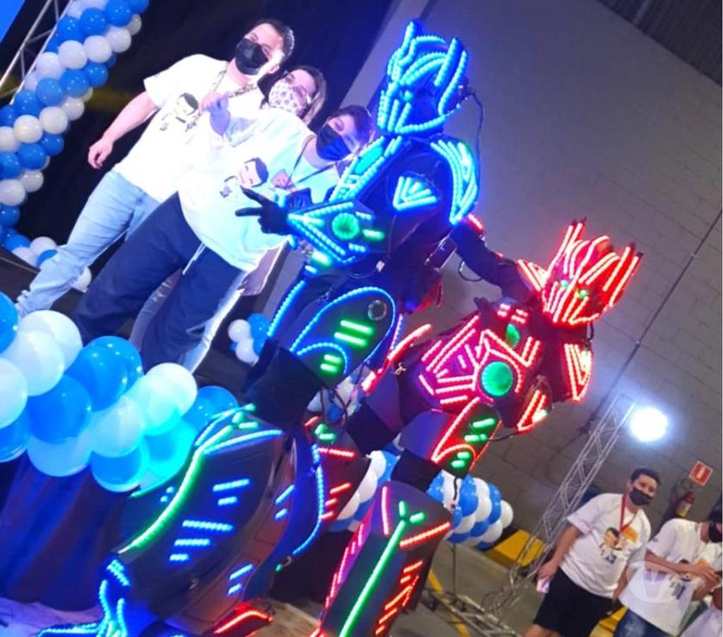 Serviços para eventos Sao Paulo SP Mooca - Fotos para Robozao led robo casamento festa comercio escola eventos