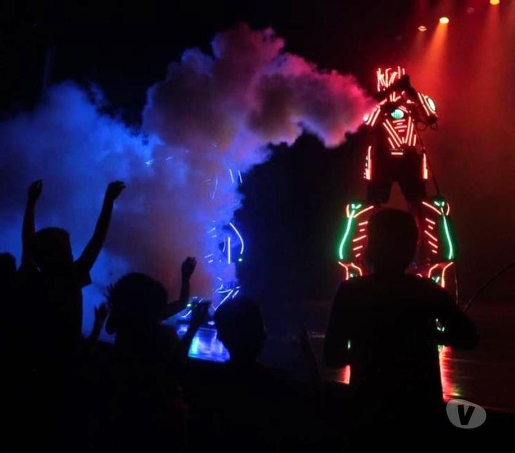 Serviços para eventos Sao Paulo SP Mooca - Fotos para Robozao led robo casamento festa comercio escola eventos