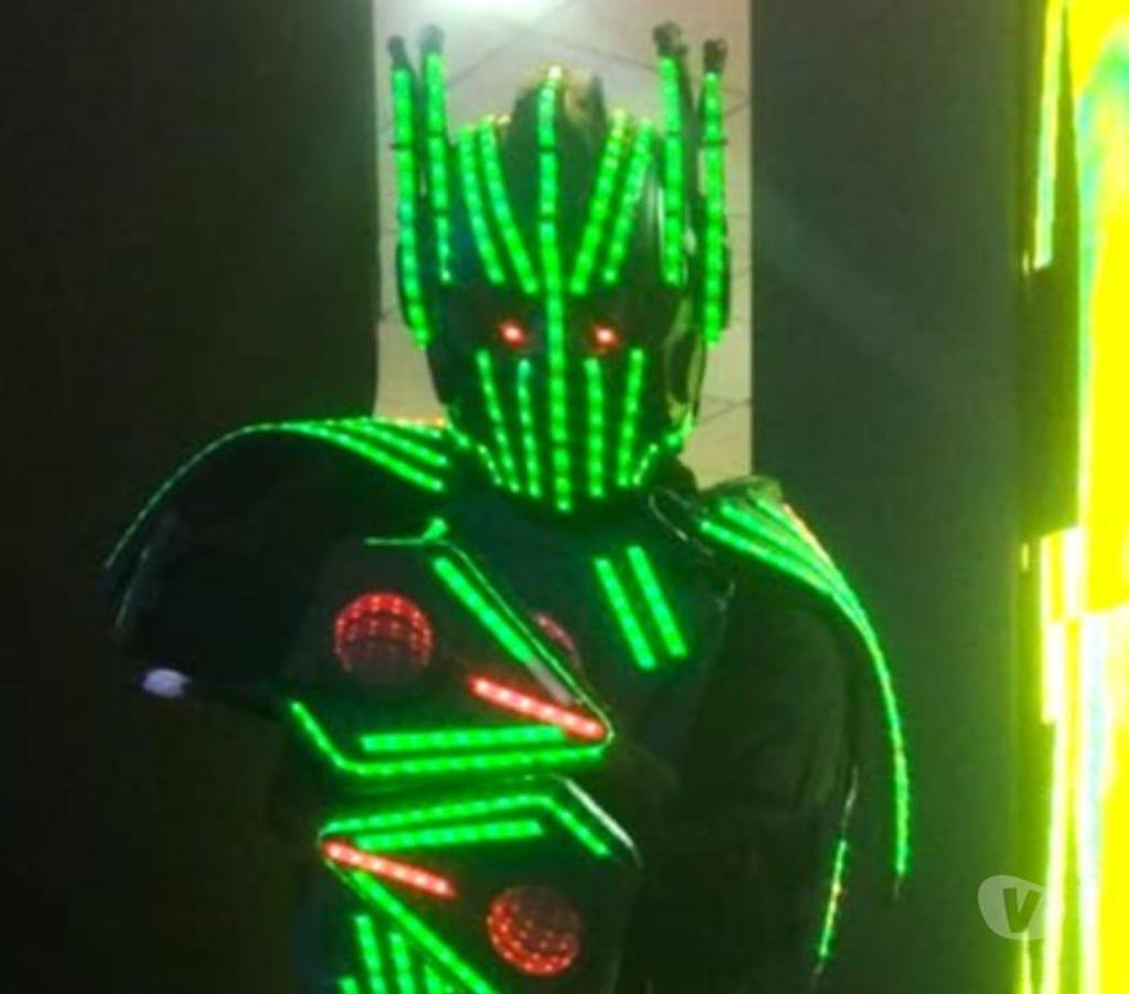 Serviços para eventos Sao Paulo SP Lapa Sao Paulo SP - Fotos para Megatrom cover robo led personagens festa evento casamento