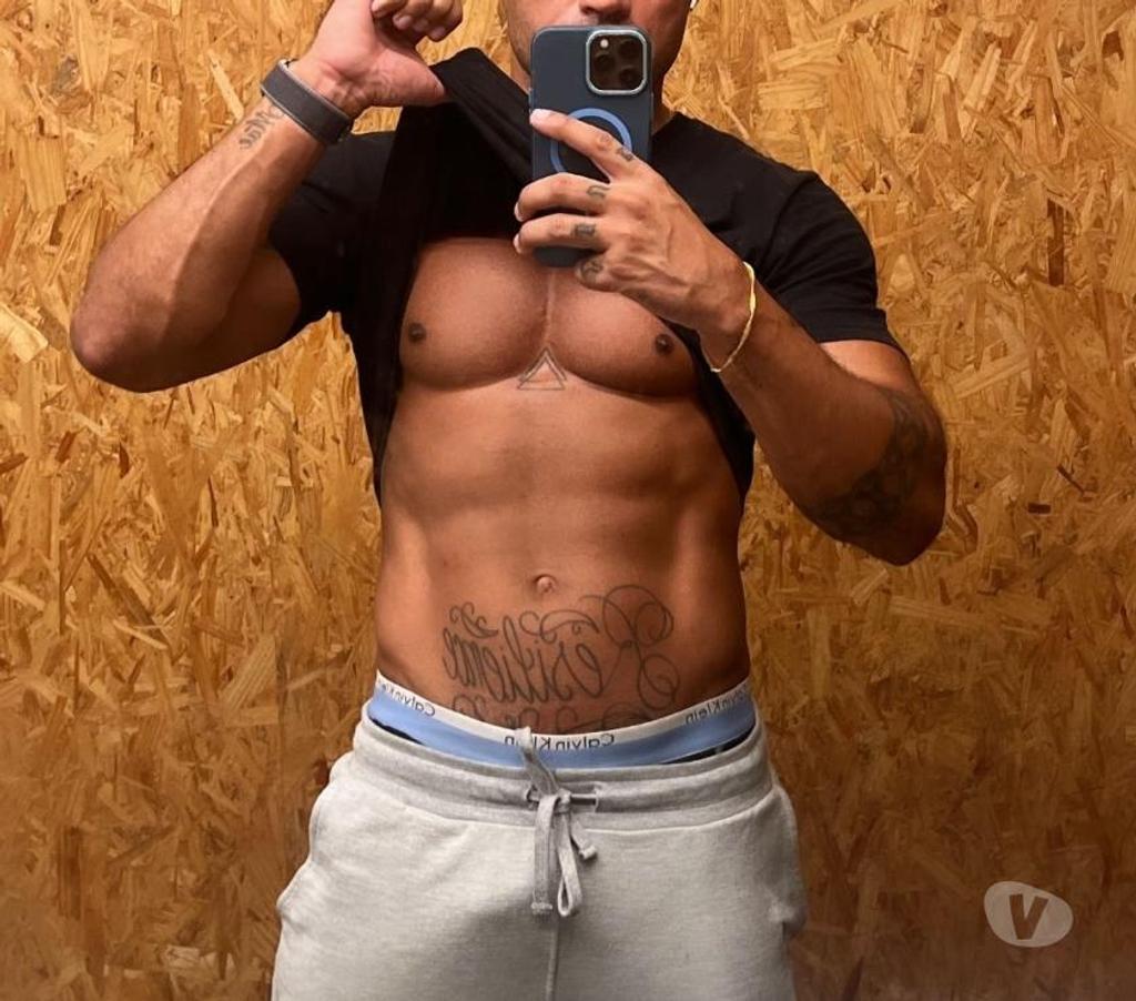 Acompanhantes masculinos Rio de Janeiro RJ Barra da Tijuca - Fotos para Tatuado versátil Atv