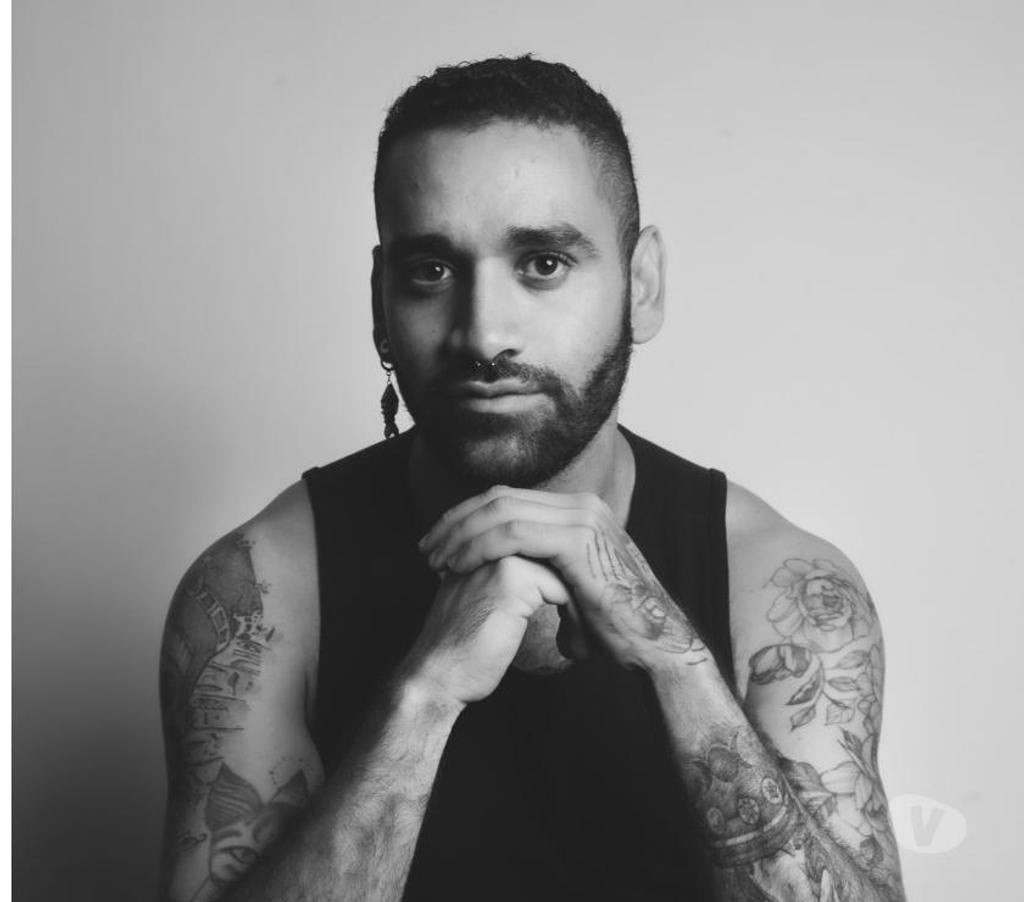 Acompanhantes masculinos Brasilia DF Asa Norte - Fotos para Massoterapeuta: Massagem, depilação com maquina.