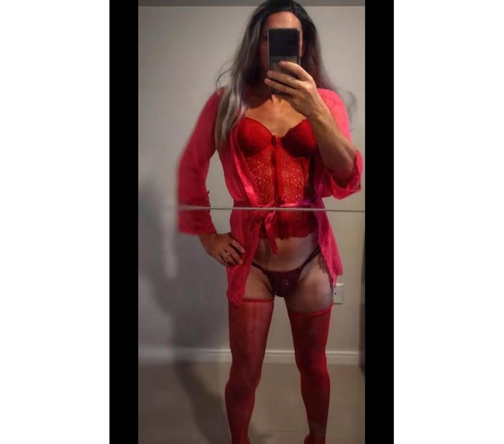 Encontros Casuais Sao Jose SC - Fotos para Maduro de calcinha para jovem DOTADO (+18)