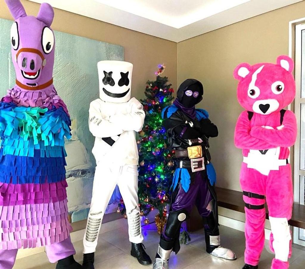Serviços para eventos Sao Paulo SP Carrão - Fotos para Fortinite cover DJ Marshmello personagens vivos