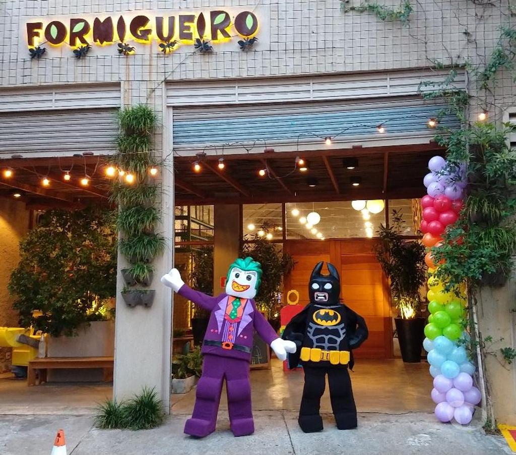 Serviços para eventos Sao Paulo SP Carrão - Fotos para Lego Batman e Coringa cover personagens vivos
