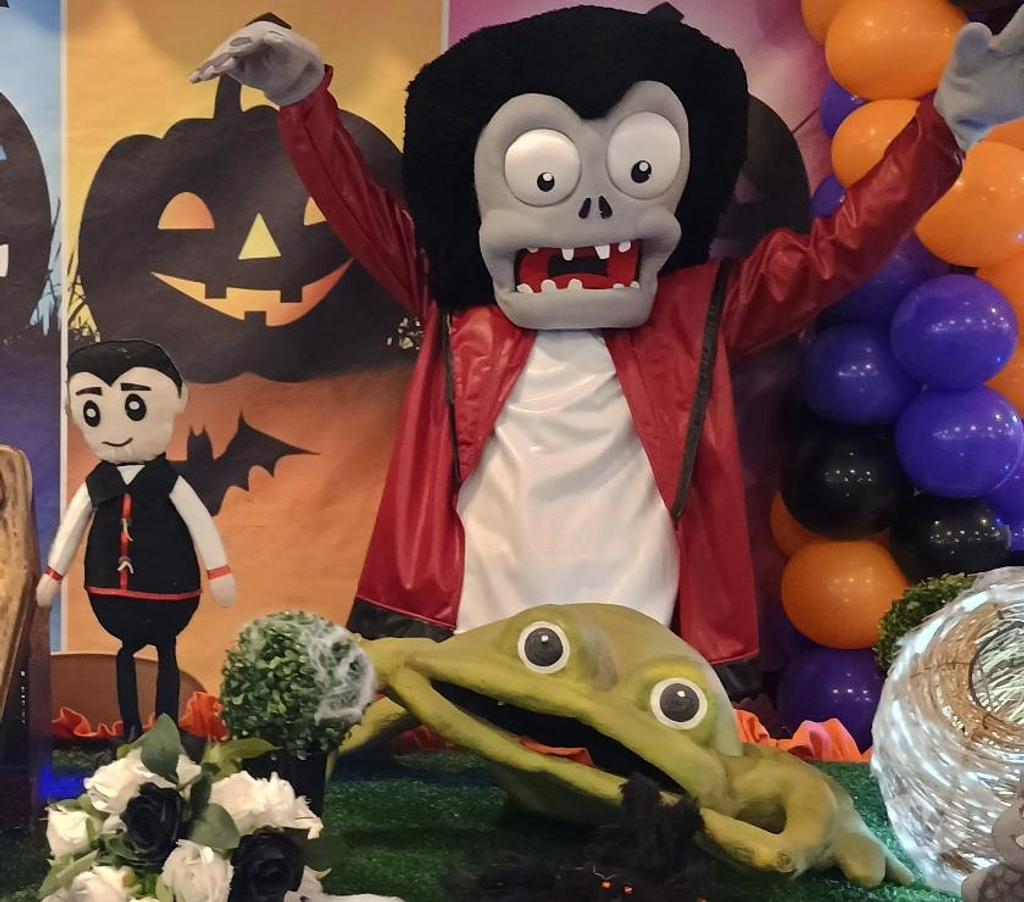 Serviços para eventos Sao Paulo SP Carrão - Fotos para Monstros festa Halloween cover personagens vivos