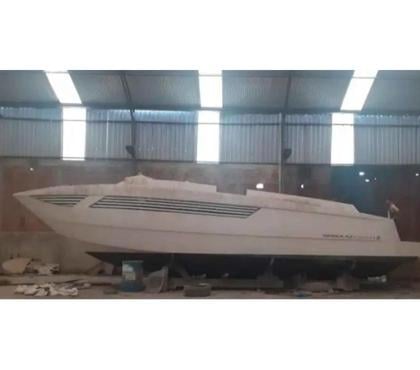 Lanchas - Barcos - Veleiros - Fotos para Casco Cobra 42 pés