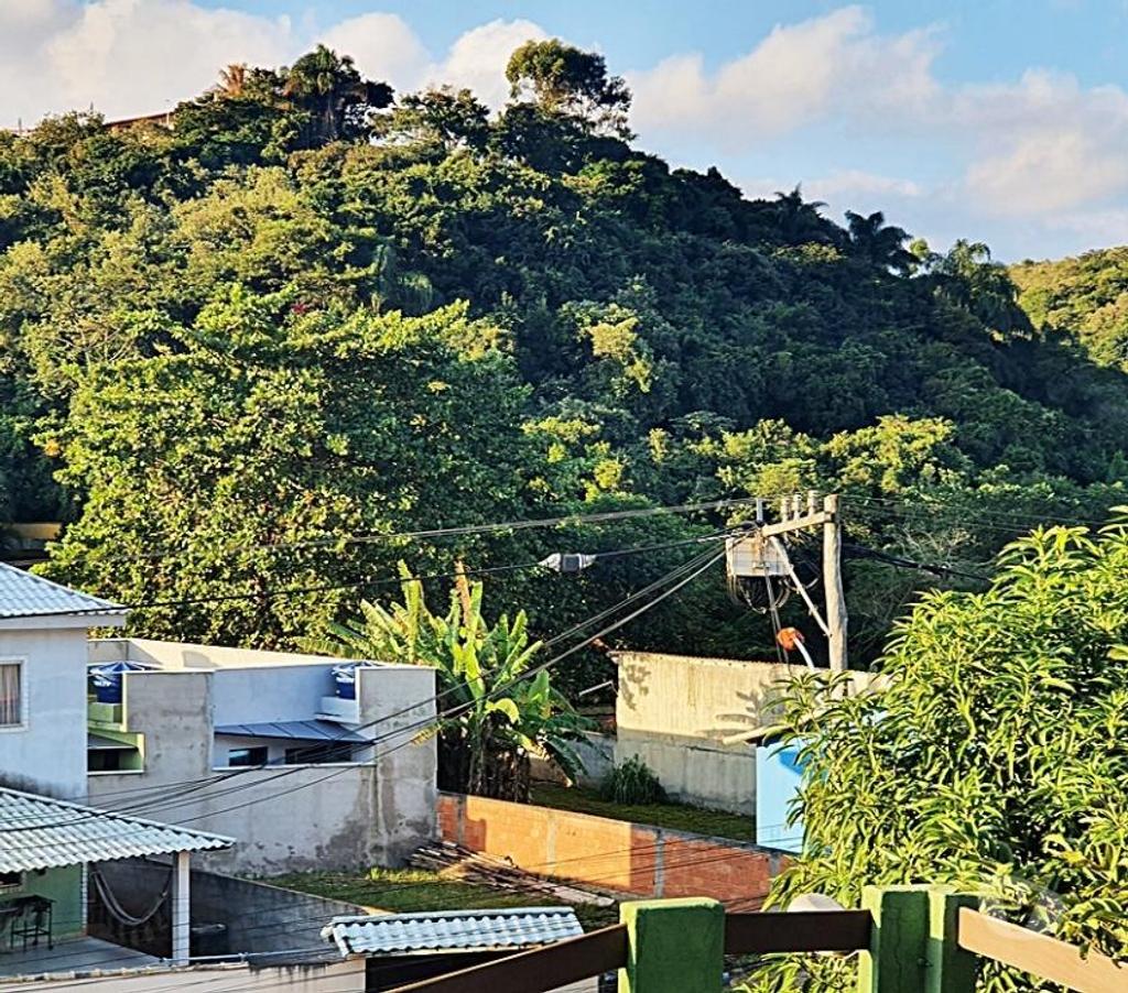 Apartamentos a venda Marica RJ - images_alt_text Casa com Vista Livre, Área Gourmet c Churrasqueira.