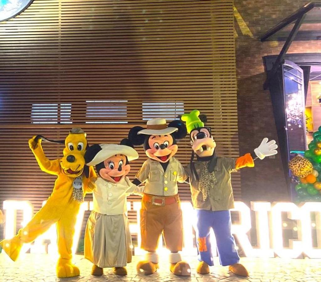 Serviços para eventos Sao Paulo SP Itaquera - Fotos para Turma Mickey Safari cover personagens vivos Minnie