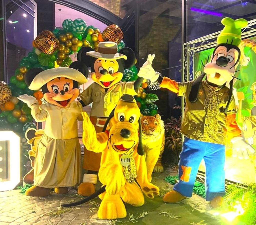 Serviços para eventos Sao Paulo SP Itaquera - Fotos para Turma Mickey Safari cover personagens vivos Minnie