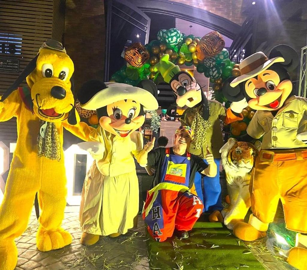 Serviços para eventos Sao Paulo SP Itaquera - Fotos para Turma Mickey Safari cover personagens vivos Minnie