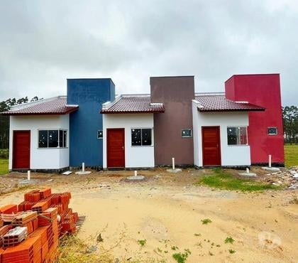 Casas a venda - Fotos para Casa geminada no Lot. Porto Bello - JaguarunaSC