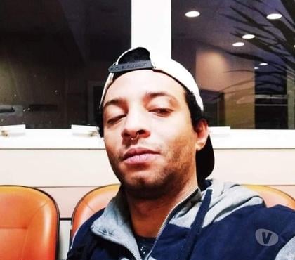 Homem procura homem - images_alt_text Procuro alguém para uma boa curtição