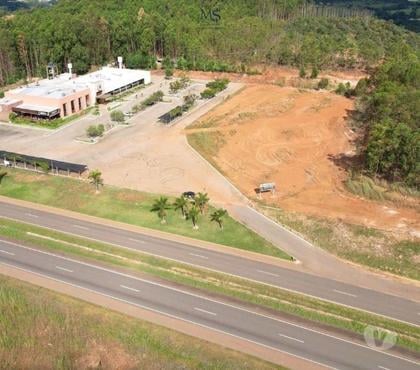 Terrenos - Fotos para Lote 9000m2- beira da BR060-Abadiania-GO- lado Sabor Goiano