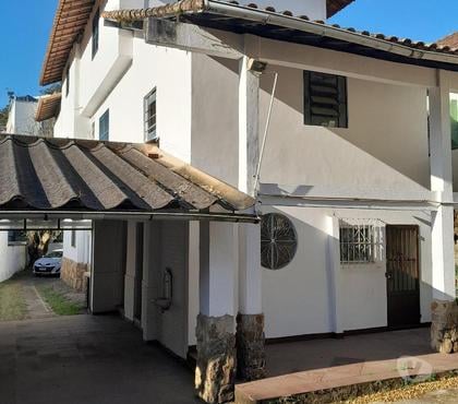 Casas a venda - Fotos para CASA PETRÓPOLIS CASTELANEA BEIRA RUA USO RESCOMERCIAL